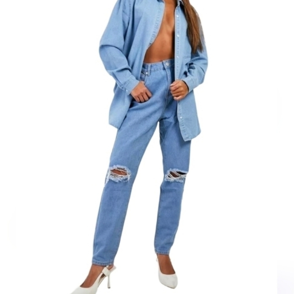 New high waist busted knee Mom style denim blue jeans NWT Sz 6 W28 L28